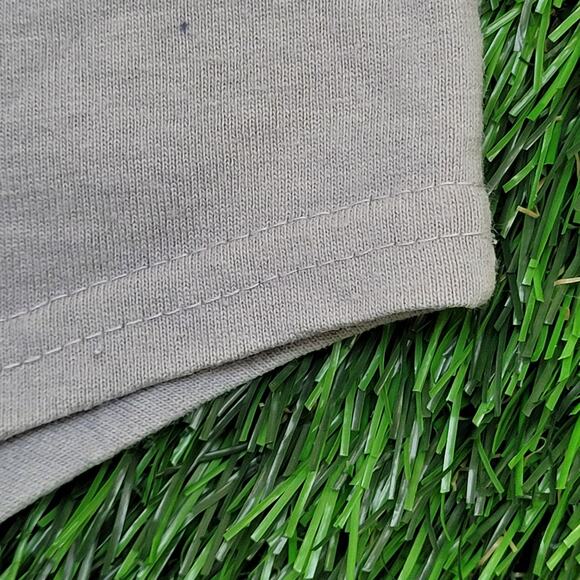 Vintage New-York Yankees Shirt Large 23x30 Gray 2002 Baseball - Picture 13 of 13